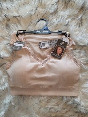 Daisy Fuentes Ribbed Seamless Bra & Tanga Set Coconut L Removable Padding NWT